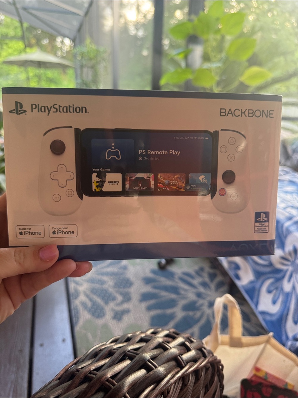 Backbone Mobile Controller for iPhone - White (PlayStation Compatible)